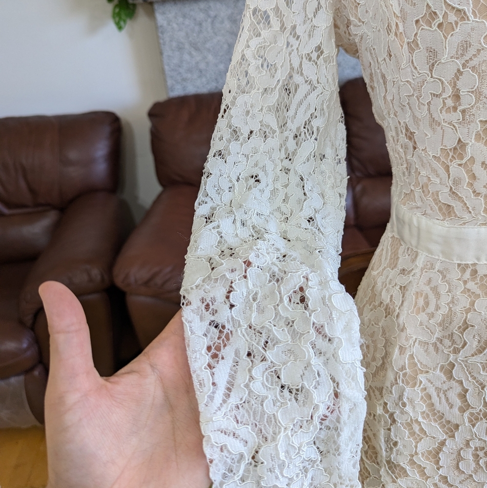 BNWT / RIHOAS / Small / Large  Simple Wedding Dress / Special Occasions - Picture 7 of 8